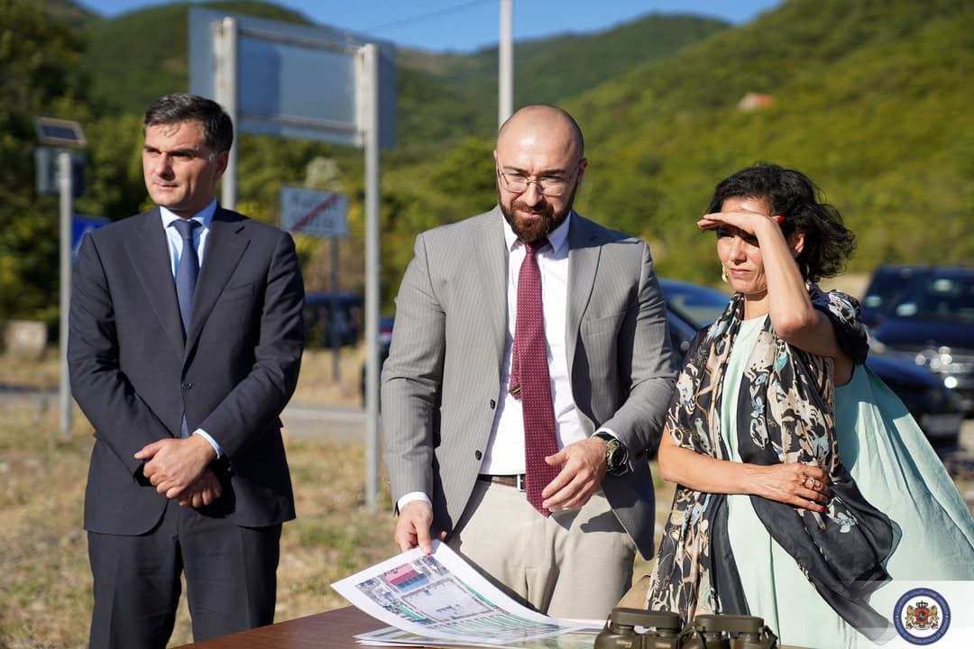 Belgian FM visits occupation line in central Georgia
