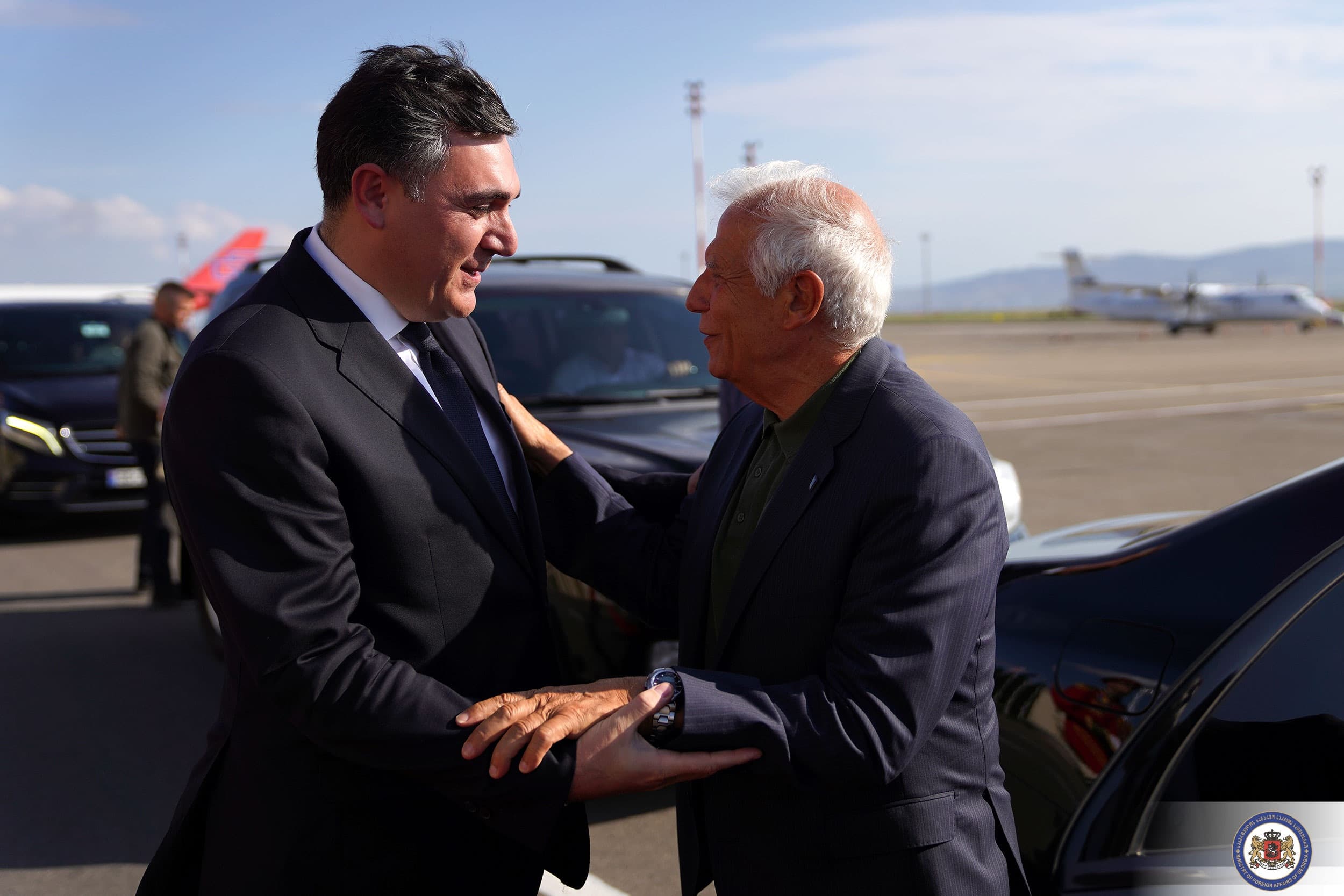 Frontnews image description