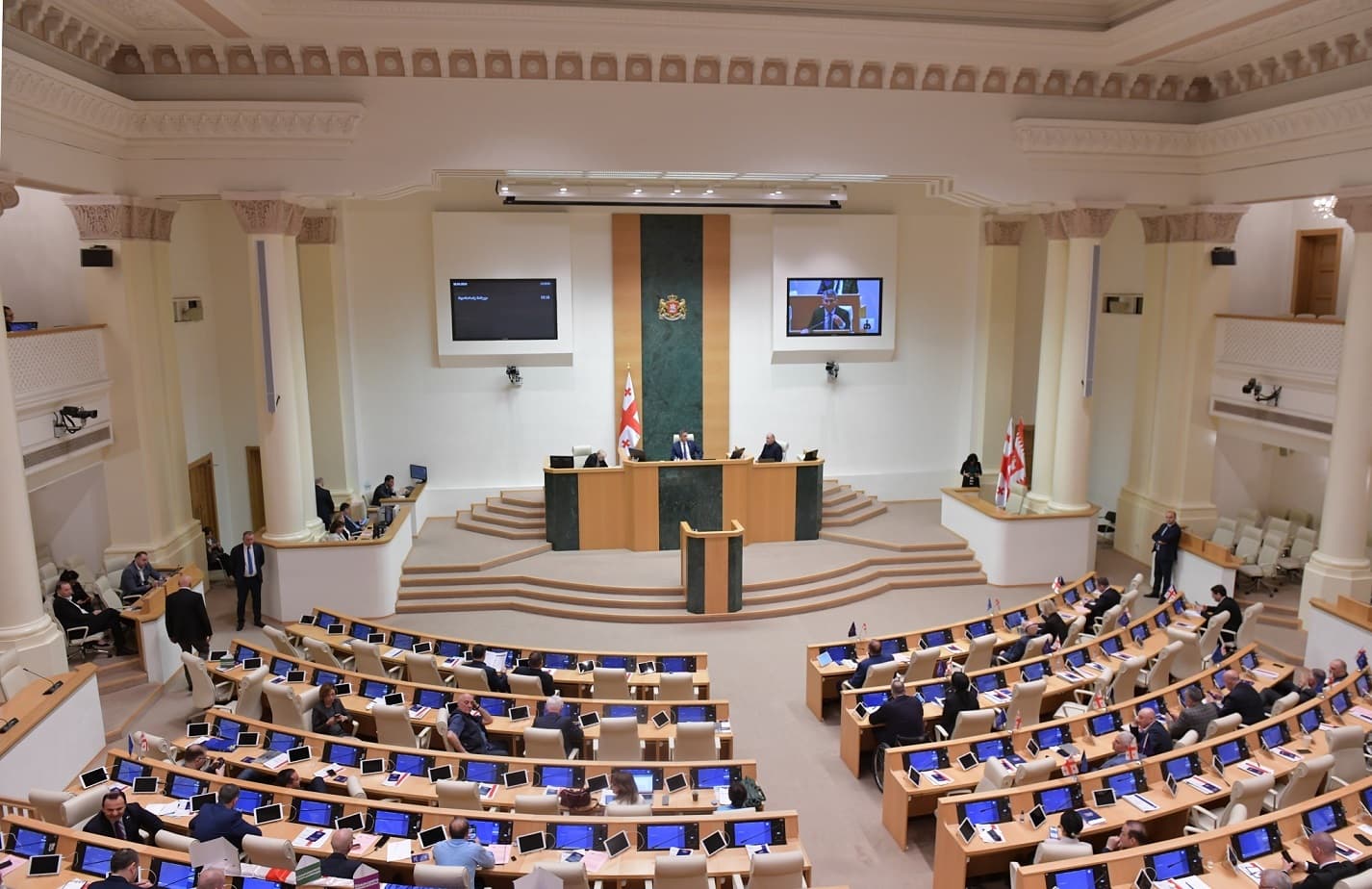 Frontnews image description