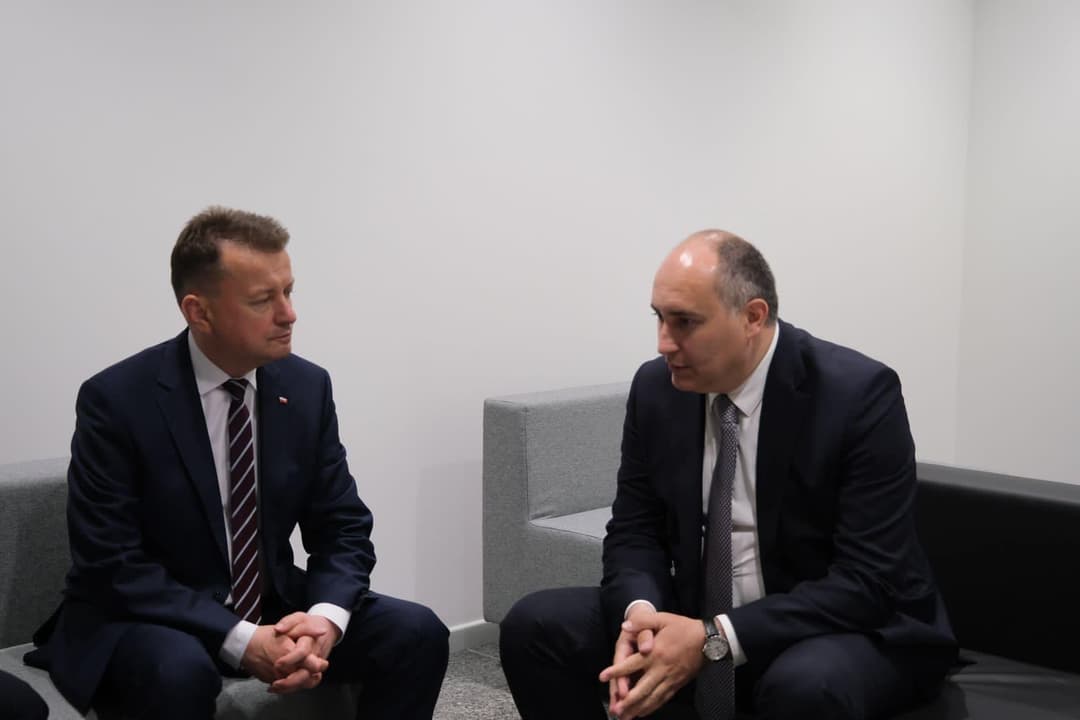 ჯუანშერ ბურჭულაძე ნატოს შტაბ-ბინაში ლიეტუველ და პოლონელ კოლეგებს შეხვდა