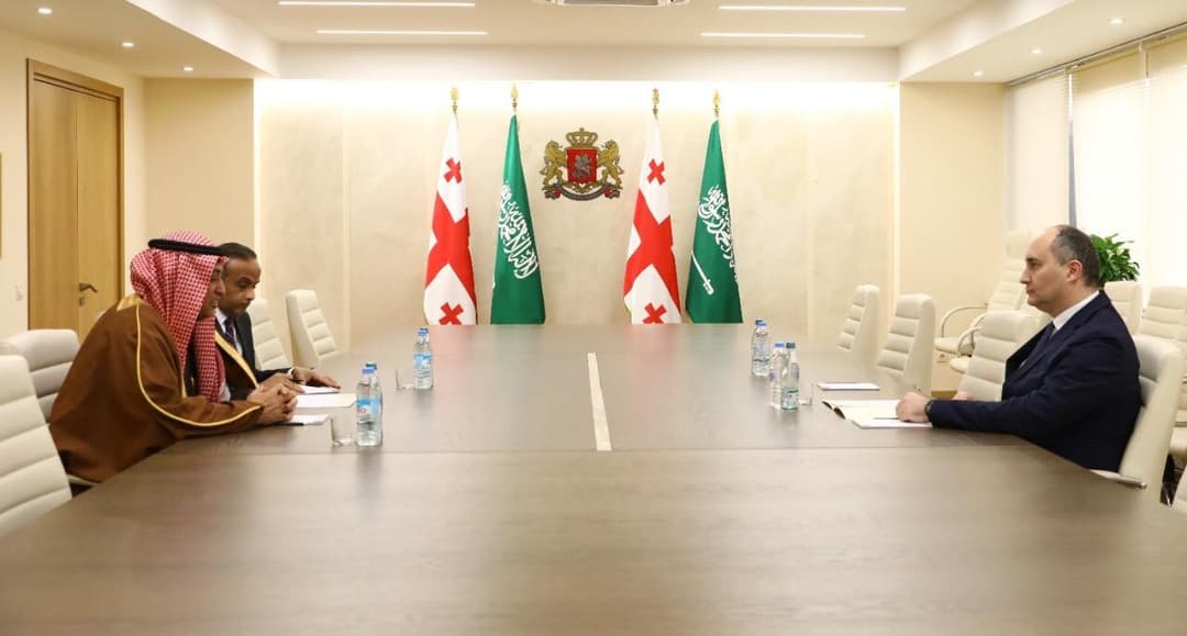 ჯუანშერ ბურჭულაძე საუდის არაბეთის ელჩს შეხვდა