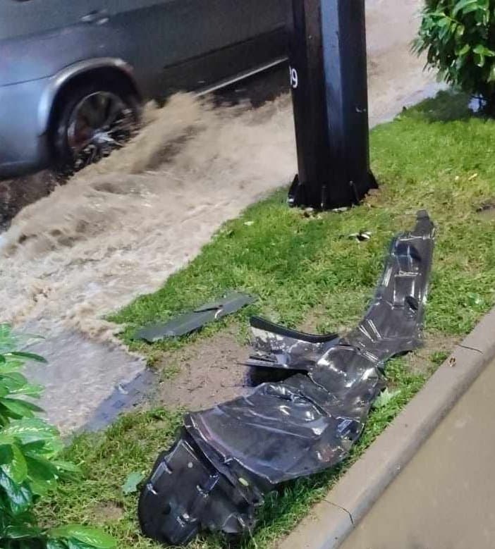 თბილისში მოსულმა უხვმა ნალექმა პრობლემები შექმნა