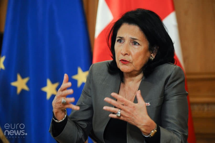 President accuses gov’t of “doing bad job” amid country’s bid for EU membership