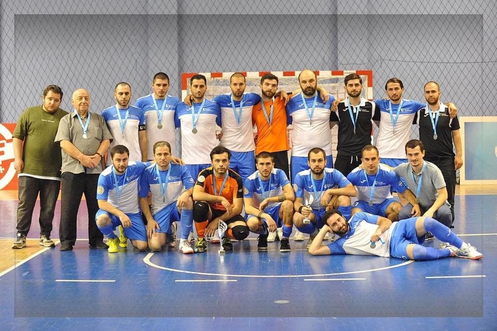 Frontnews image description