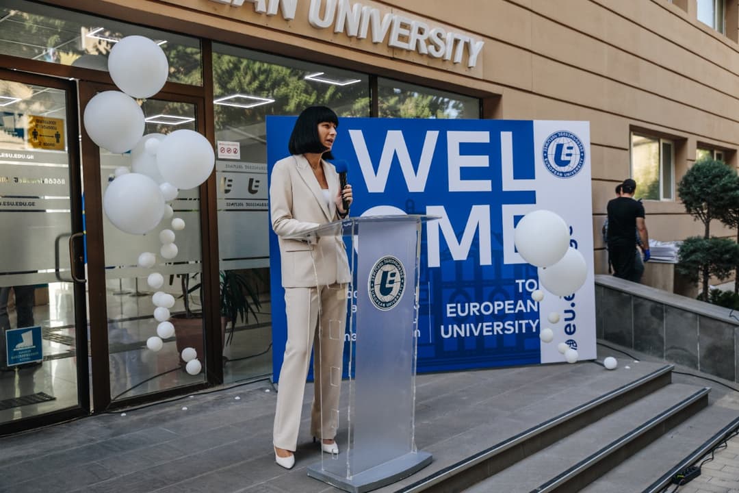 “ევროპის უნივერსიტეტმა” სასწავლო პროცესი აუდიტორიებში განაახლა