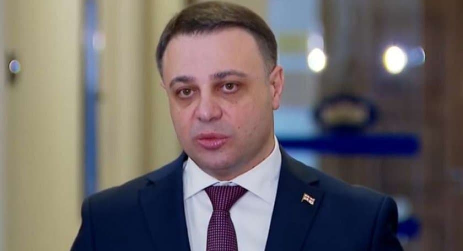 ალუდა ღუდუშაური – სააკაშვილი ტირილისა და გოდების ფორმით ცდილობს ემპათიური გრძნობების გამოწვევას