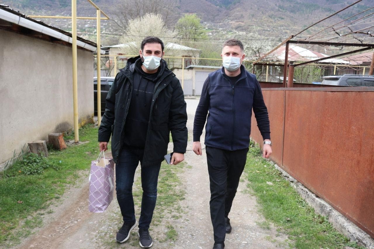 Frontnews image description