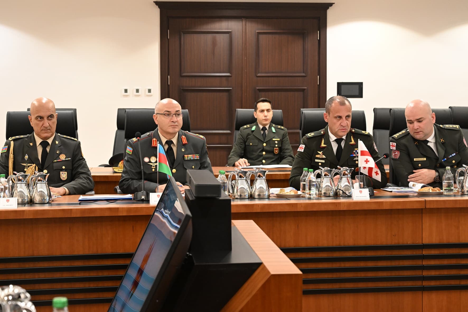 Frontnews image description