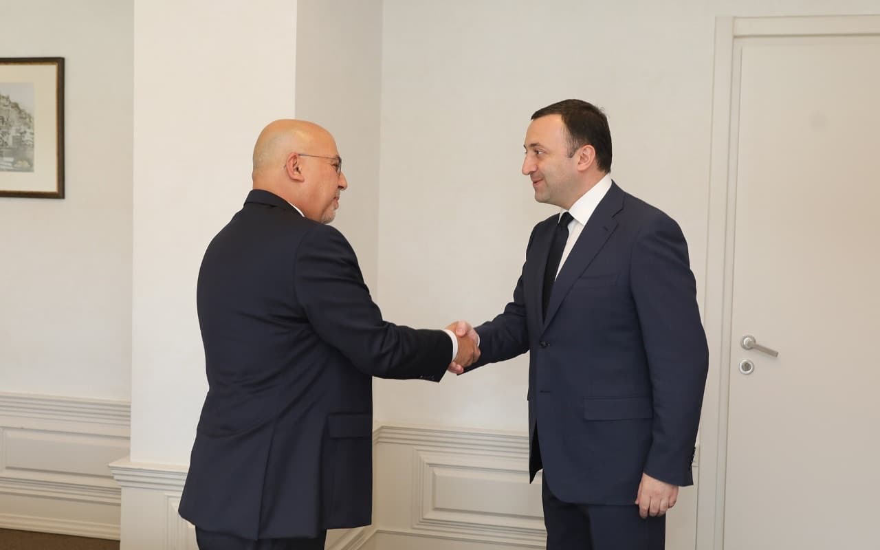 Frontnews image description