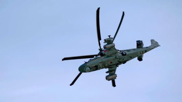 “დრამატული სალტო” და აფეთქება – უკრაინელმა სამხედროებმა კიდევ ერთი რუსული “ალიგატორი” ჩამოაგდეს