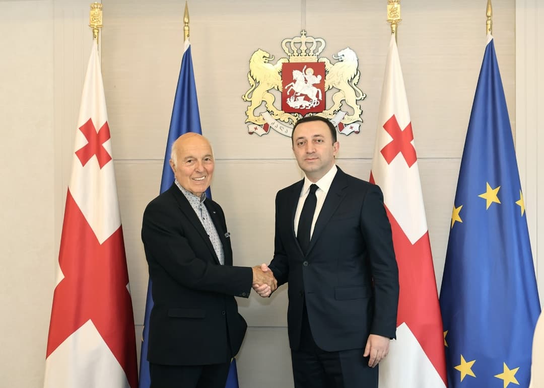 ირაკლი ღარიბაშვილი საფრანგეთში მოღვაწე ქართველ მოქანდაკე გუჯი ამაშუკელს შეხვდა