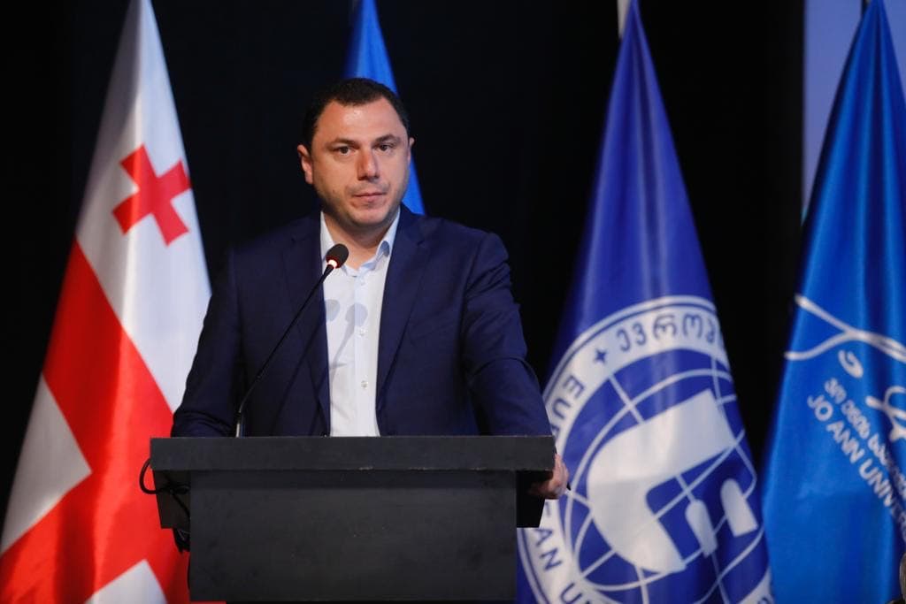 გიორგი ამილახვარი – მნიშვნელოვანია გავზარდოთ იმ ფასეულობების და ღირებულებების ცოდნა, რაზეც დგას ევროპა და “ევროპის უნივერსიტეტის“ ეს პროექტიც სწორედ ამას ემსახურება