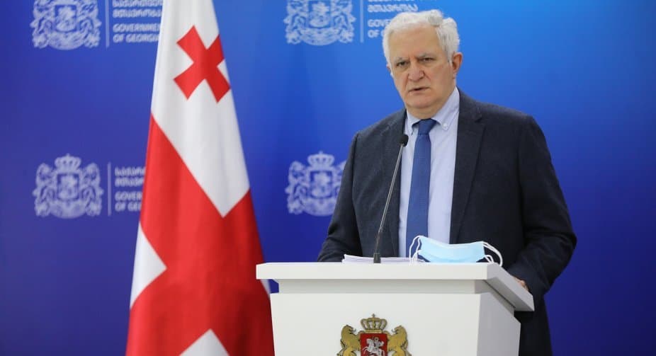 ამირან გამყრელიძე – თუ “ომიკრონის“ ტალღის შეჩერება გვინდა, ივლისამდე მოსახლეობის 70% უნდა აიცრას