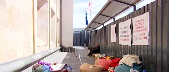 Frontnews image description