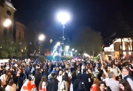 აქციის მონაწილეებმა რუსთაველის გამზირი გადაკეტეს