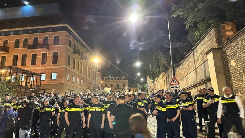 Frontnews image description