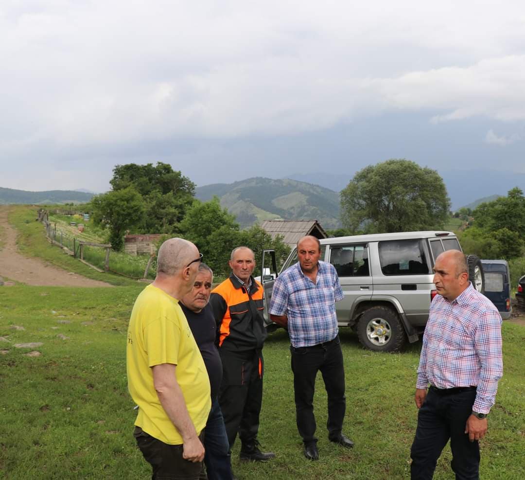 Frontnews image description