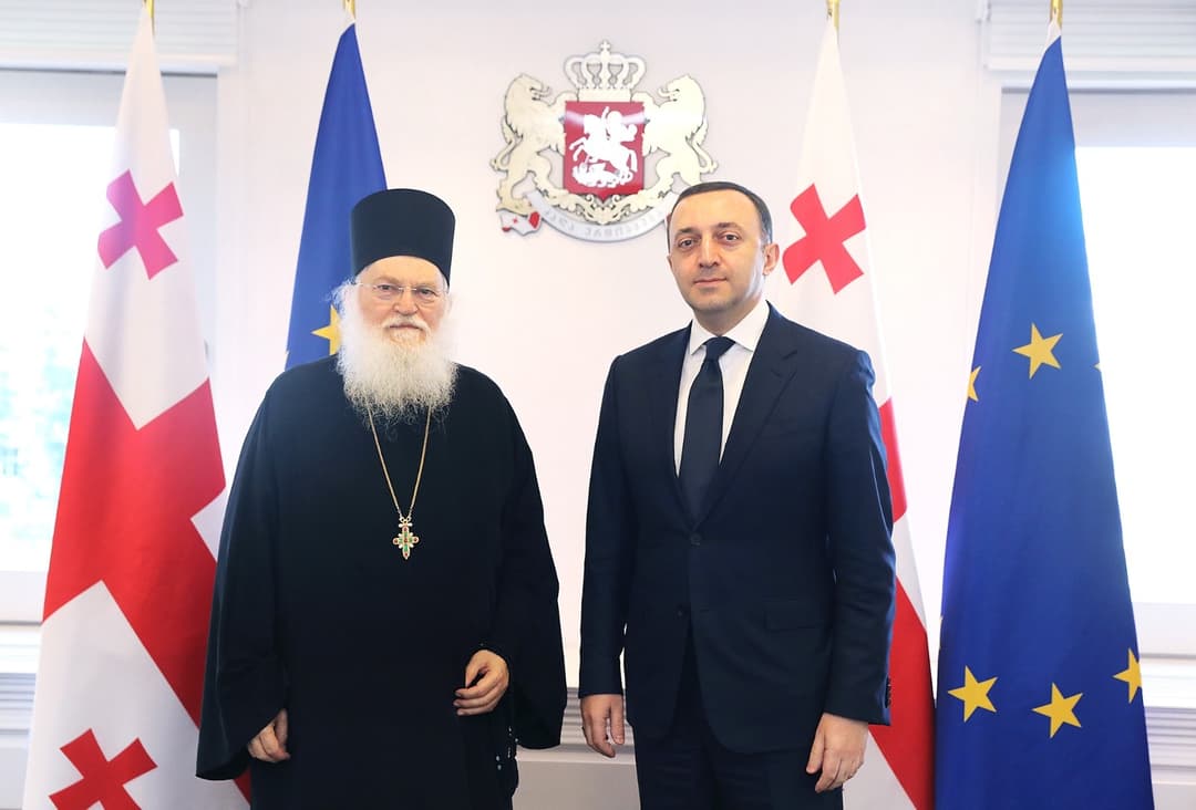 ირაკლი ღარიბაშვილი ათონის წმინდა მთის ვატოპედის მონასტრის წინამძღვარს – არქიმანდრიტ ეფრემს შეხვდა