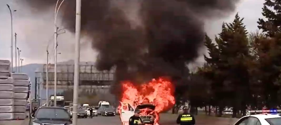 Frontnews image description