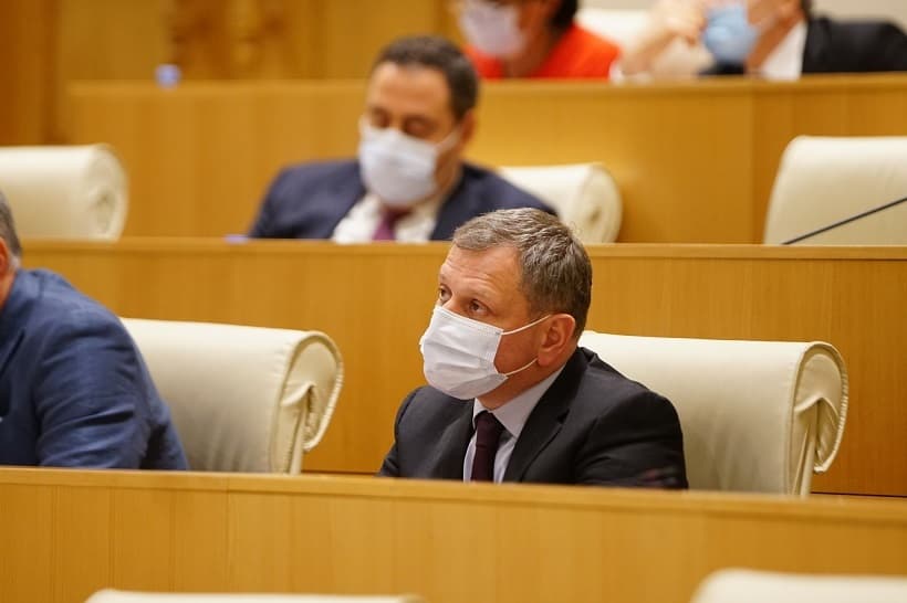 არმაზ ახვლედიანი – საქართველო დგას საბედისწერო გზასაყარზე