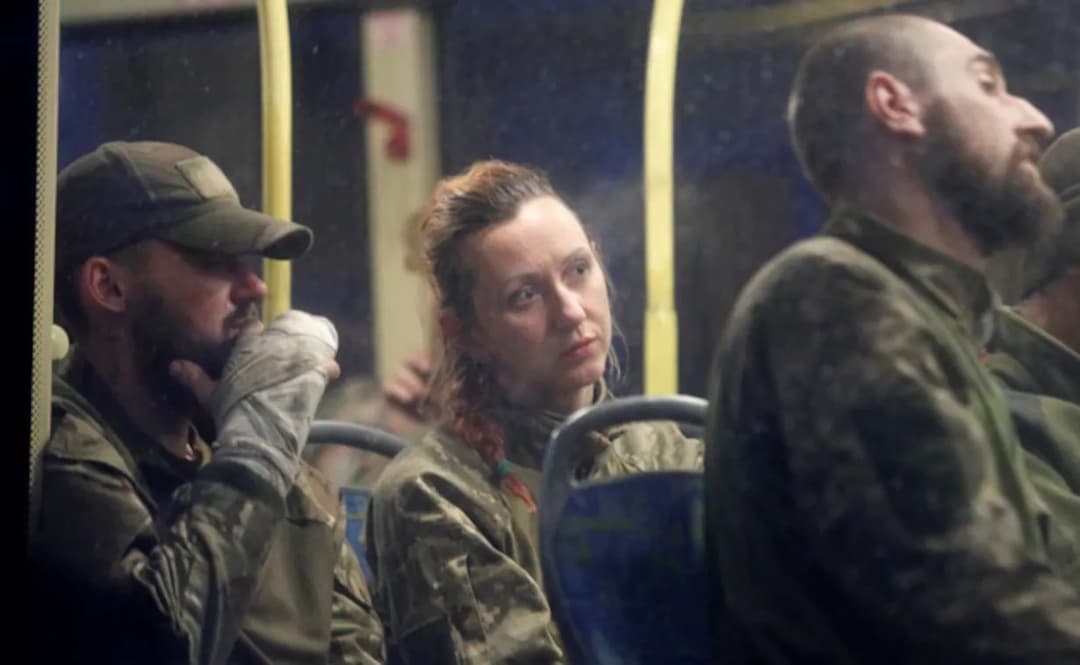 UK intelligence: at least 1,700 Ukrainian soldiers surrender from Azovstal