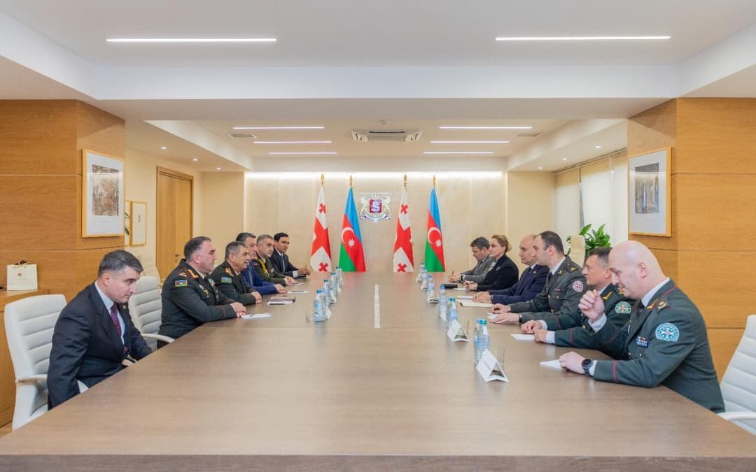 Azerbaijani defence minister visits Georgia