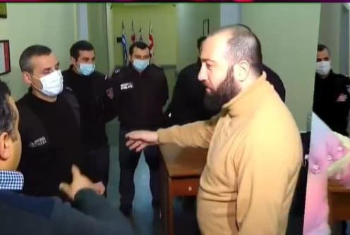 ბათუმის საკრებულოს ოპოზიცია ქალაქის მერთან შეხვედრას ითხოვს