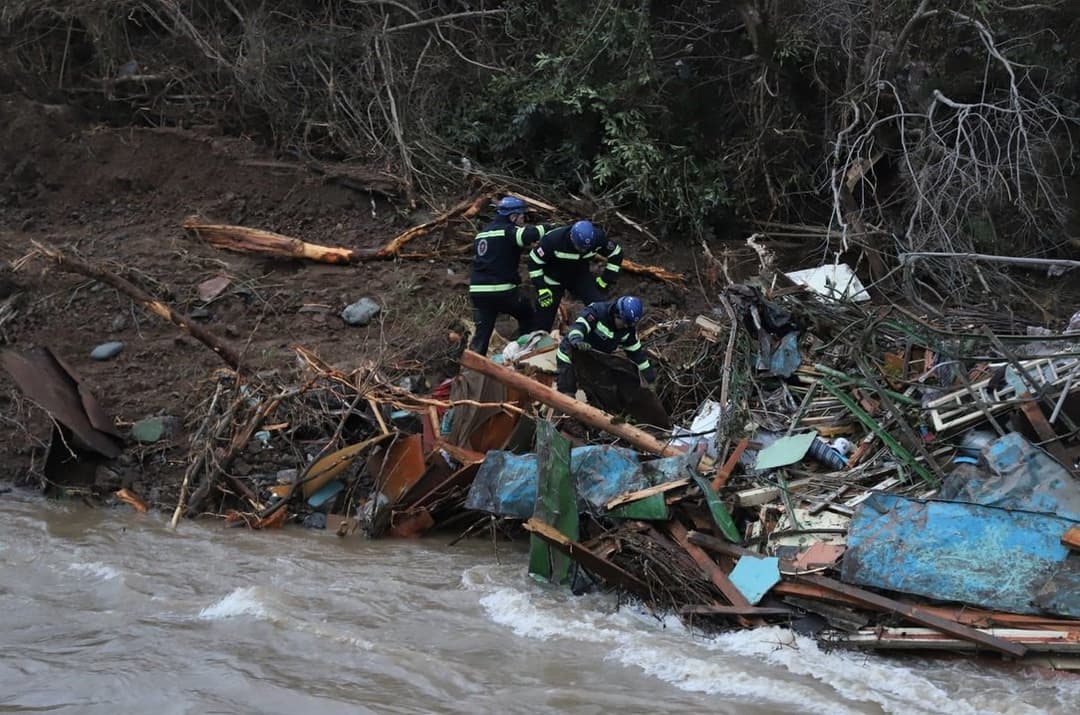 ბაღდათში მეწყერს 3 ადამიანის სიცოცხლე ემსხვერპლა, 6 ადამიანს ეძებენ