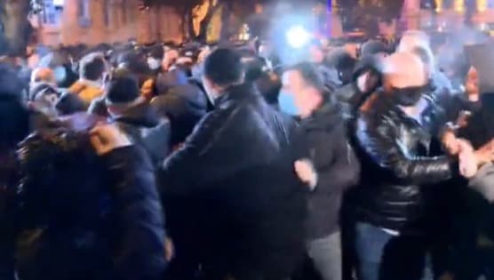 ბათუმში უკრაინის სოლიდარობის აქციაზე 7 ადამიანი დააკავეს