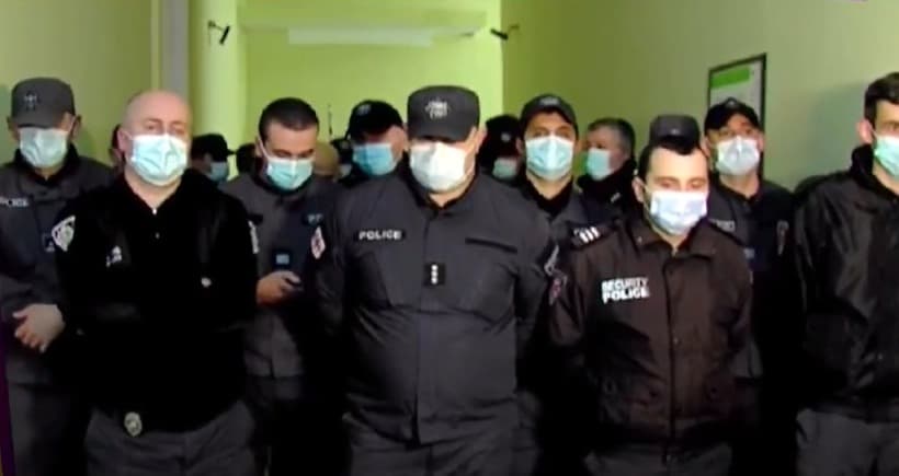 Frontnews image description