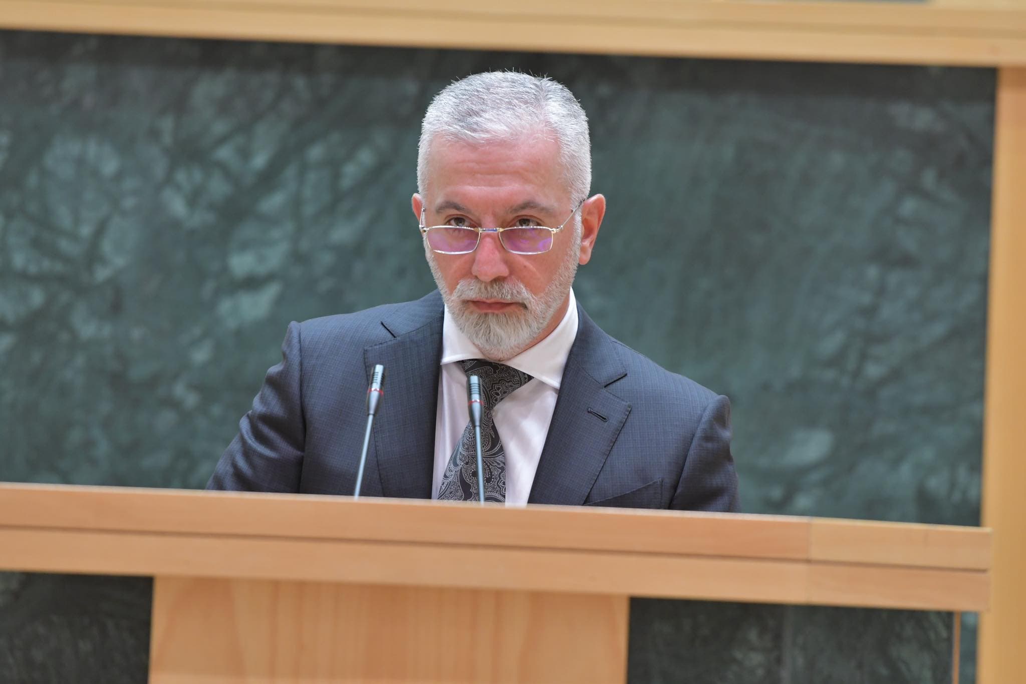 Frontnews image description