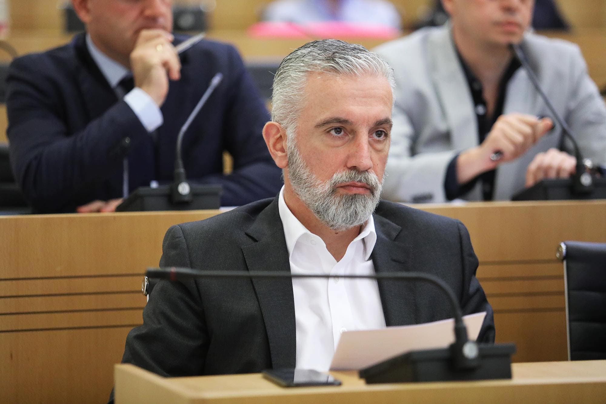 Frontnews image description