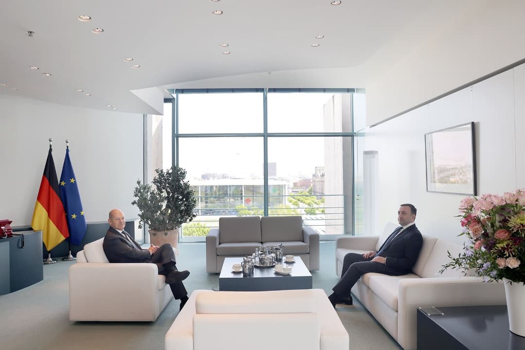 ირაკლი ღარიბაშვილი ბერლინში ოლაფ შოლცს შეხვდა