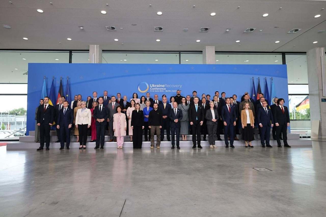 Frontnews image description