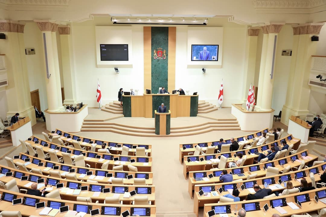 პარლამენტმა 2021 წლის სახელმწიფო ბიუჯეტში ცვლილების შეტანას მხარი დაუჭირა