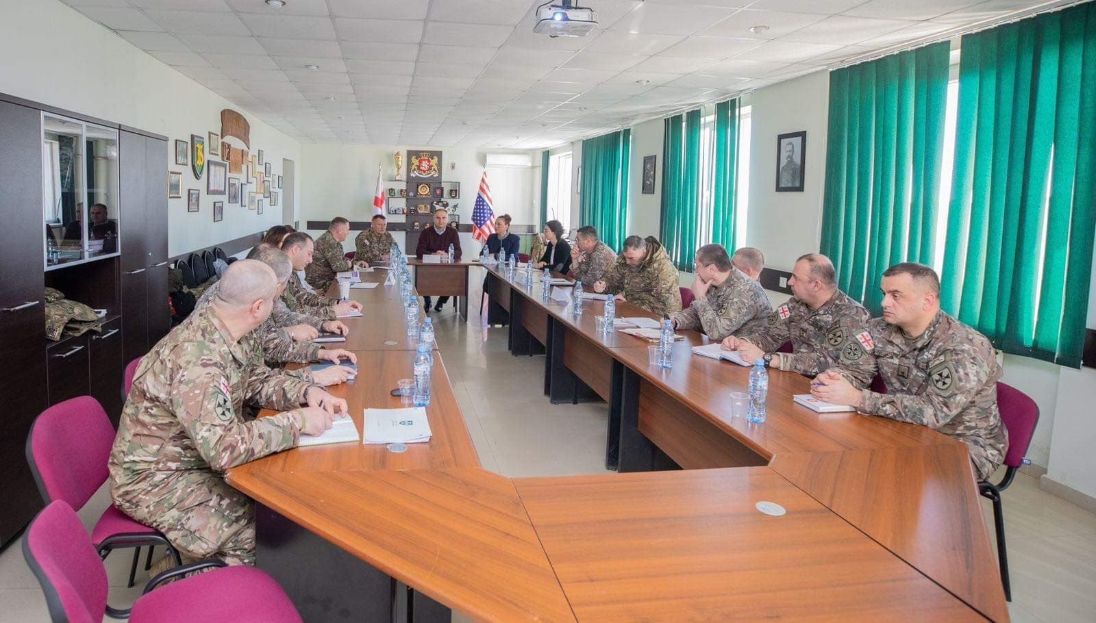 Frontnews image description