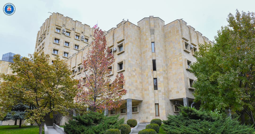 პროკურატურამ “ლილო მოლის” ტერიტორიაზე მომხდარი მკვლელობის საქმეზე ორ პირს ბრალდება წარუდგინა, მესამე ბრალდებულს ბრალი დაუმძიმდა