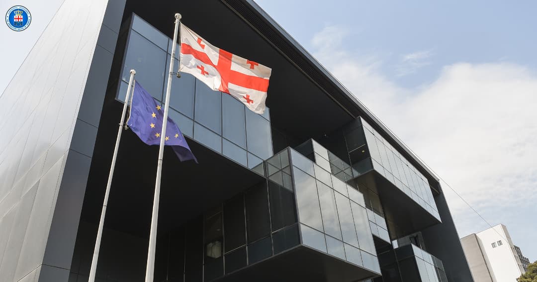 პროკურატურამ შპს “დემეს” წარმომადგენელს მომხმარებელთა დიდი ოდენობით თანხების თაღლითურად დაუფლების ფაქტზე ბრალდება წარუდგინა