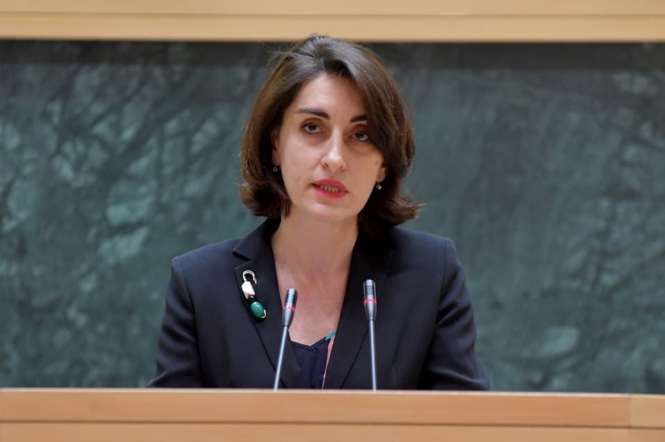 მაკა ბოჭორიშვილი – პარლამენტის წინ ევროკავშირის დროშა ნამდვილად არის, არ ვიცი, რატომ გაღიზიანდნენ ასე საქართველოს სიმბოლიკით