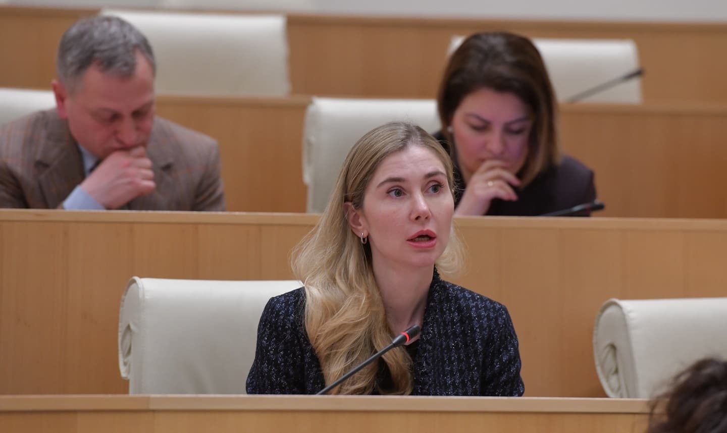 Frontnews image description