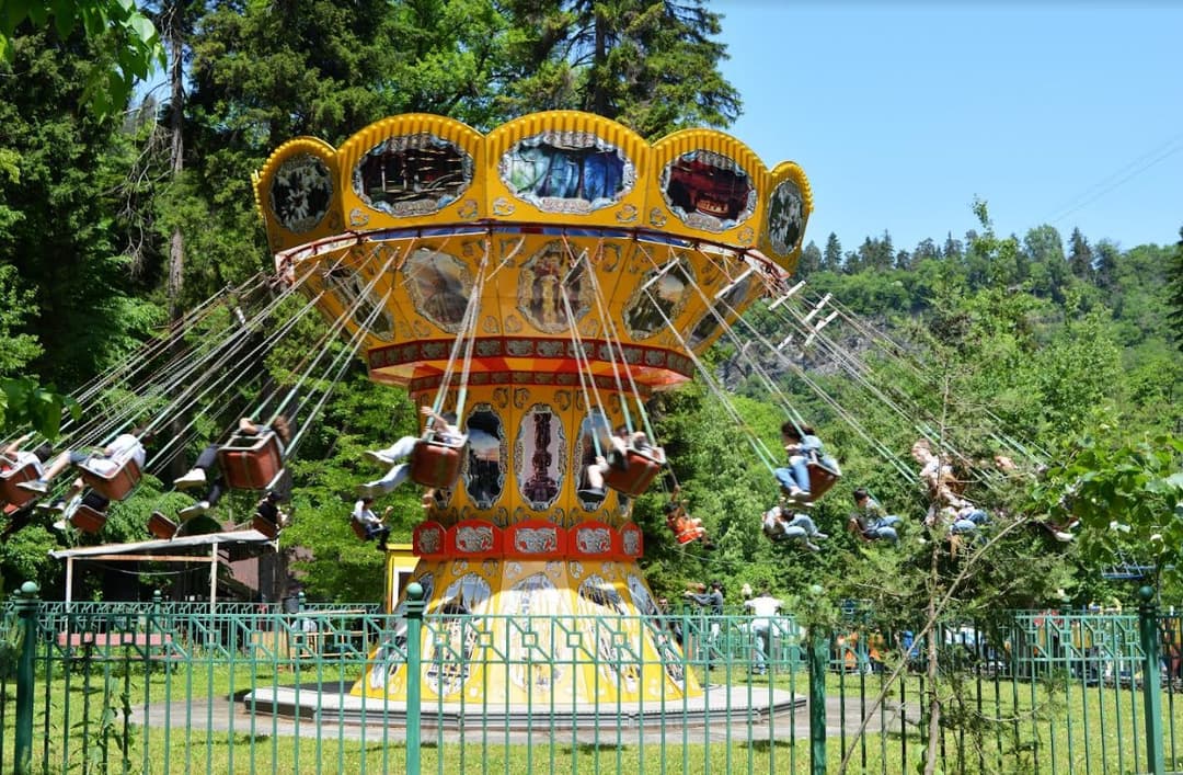 ბორჯომის ცენტრალურ (ისტორიულ) პარკში ზაფხულის საკურორტო სეზონი ოფიციალურად გაიხსნა