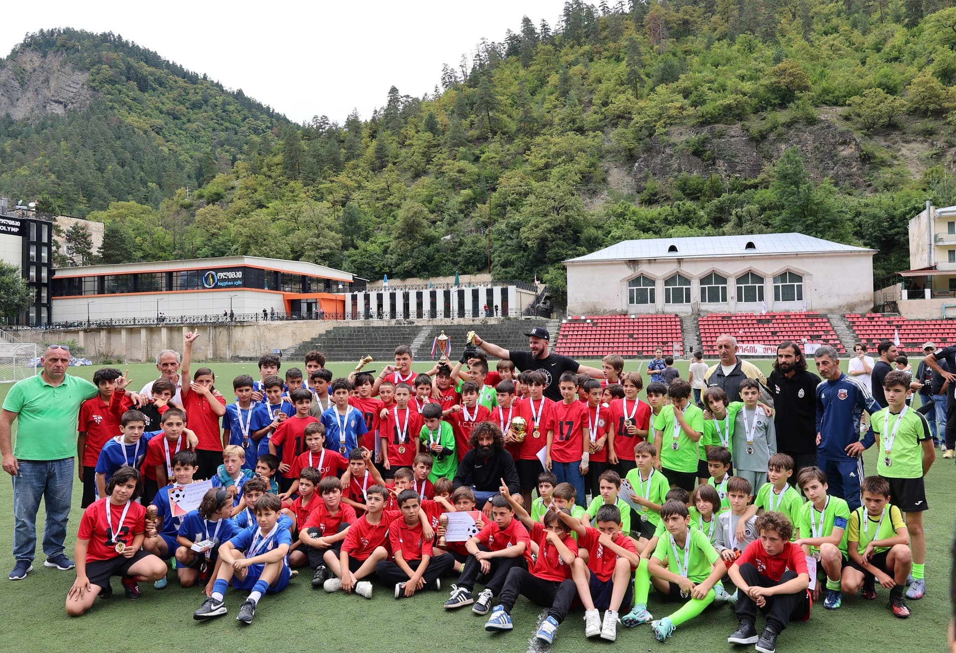 Frontnews image description