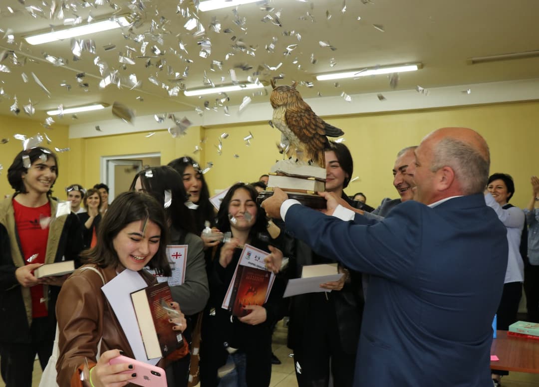 ბორჯომის საჯარო სკოლებს შორის ინტელექტ-ჩემპიონატის რა? სად? როდის? გაზაფხული-ზაფხულის სეზონი დასრულდა