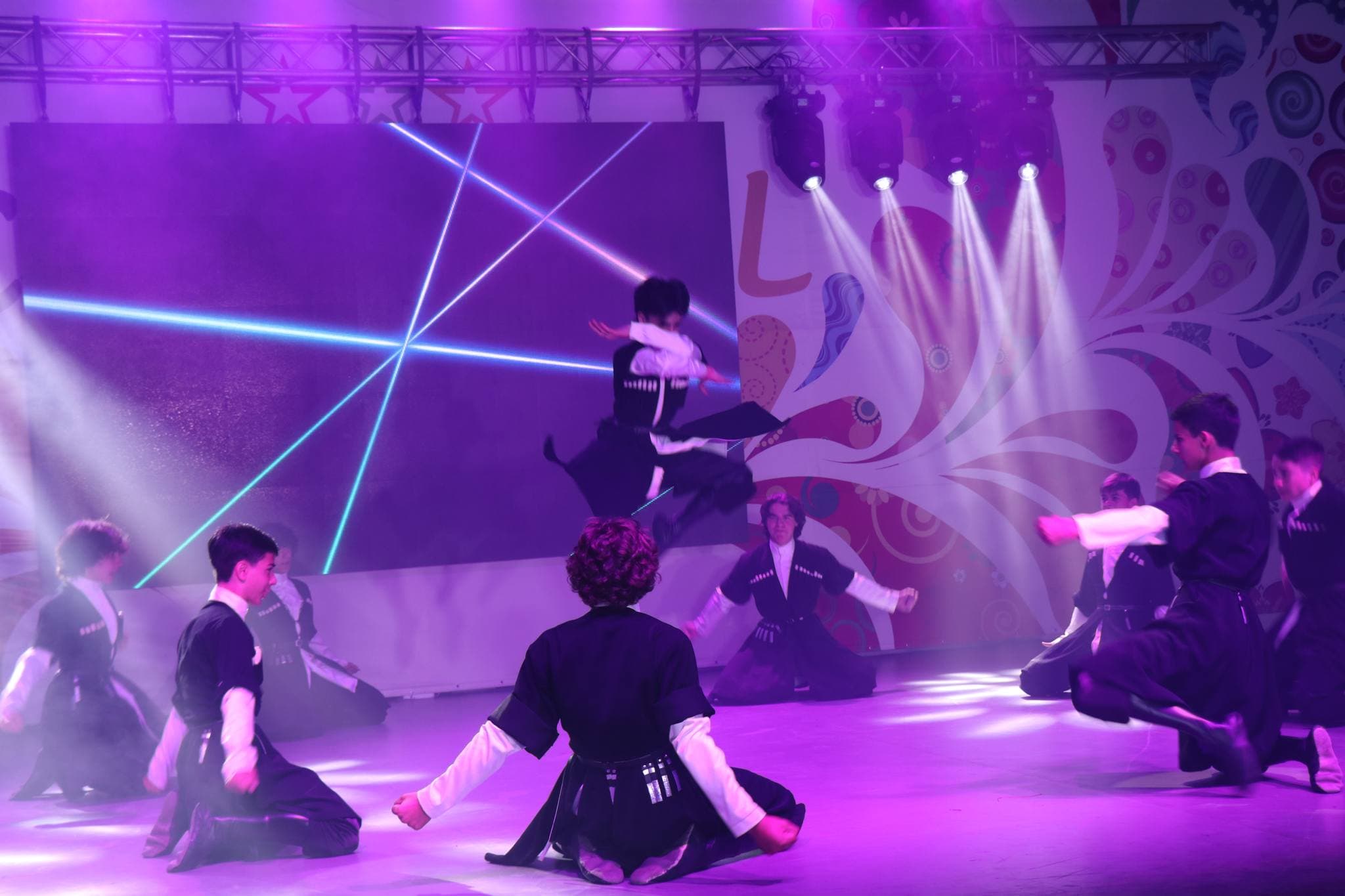 Frontnews image description