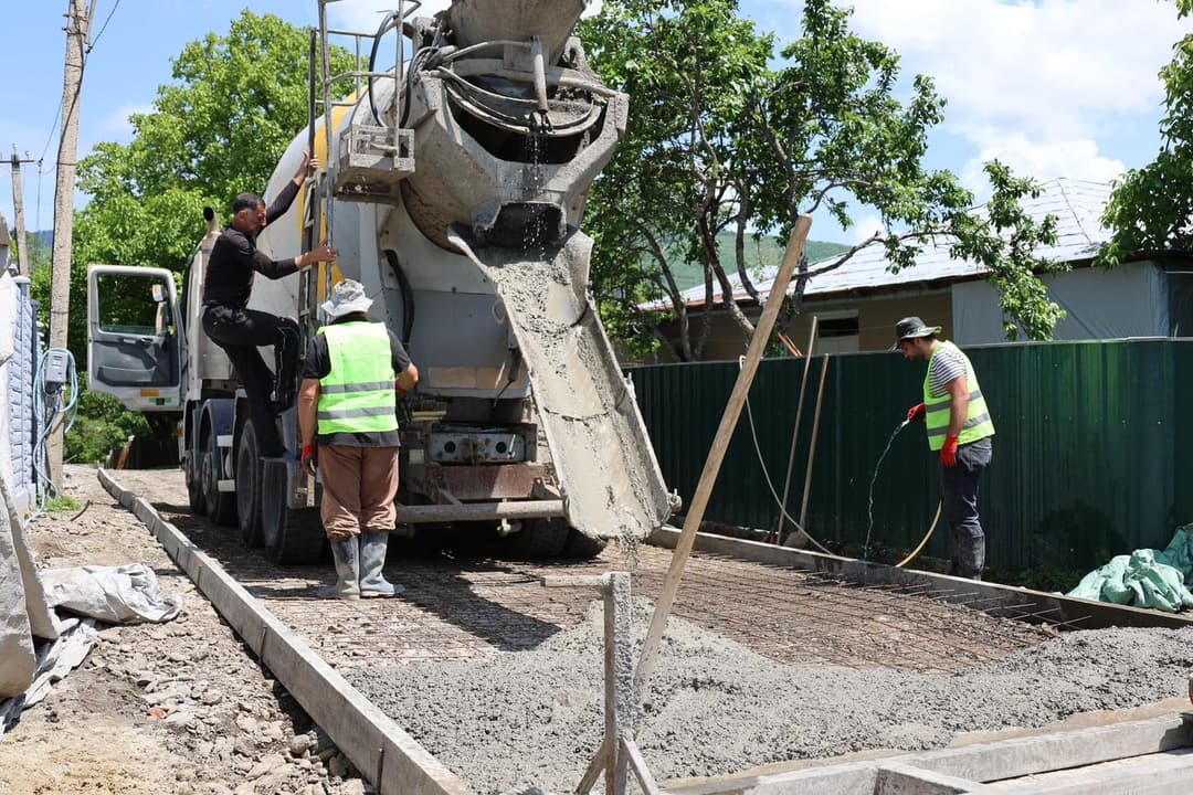 ბორჯომის მუნიციპალიტეტში ტურისტული მნიშვნელობის გზების რეაბილიტაცია მიმდინარეობს