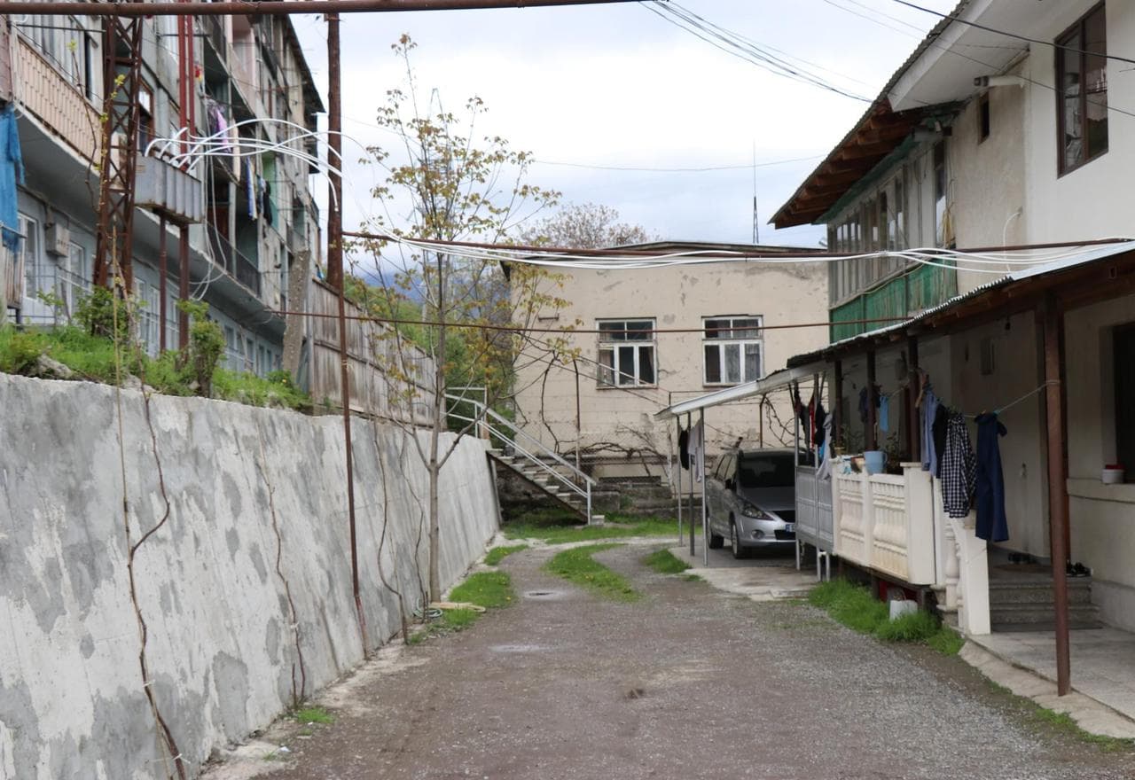 Frontnews image description