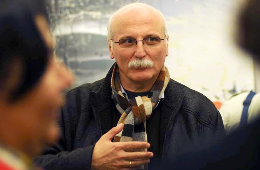 Frontnews image description