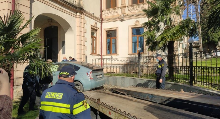 Frontnews image description