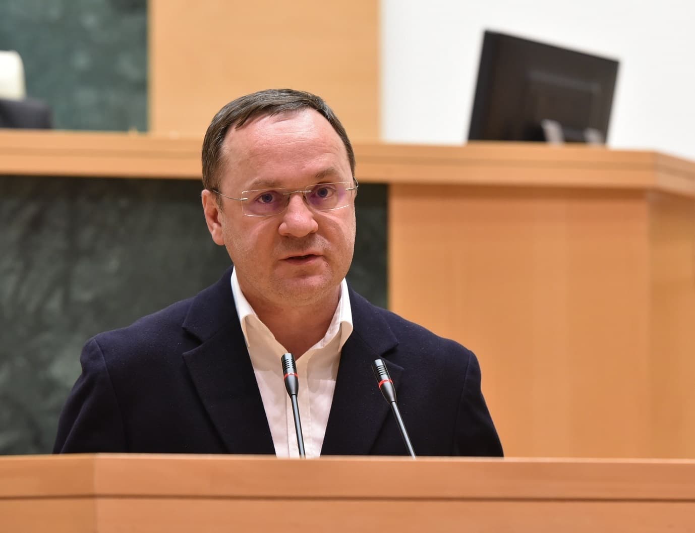 Frontnews image description