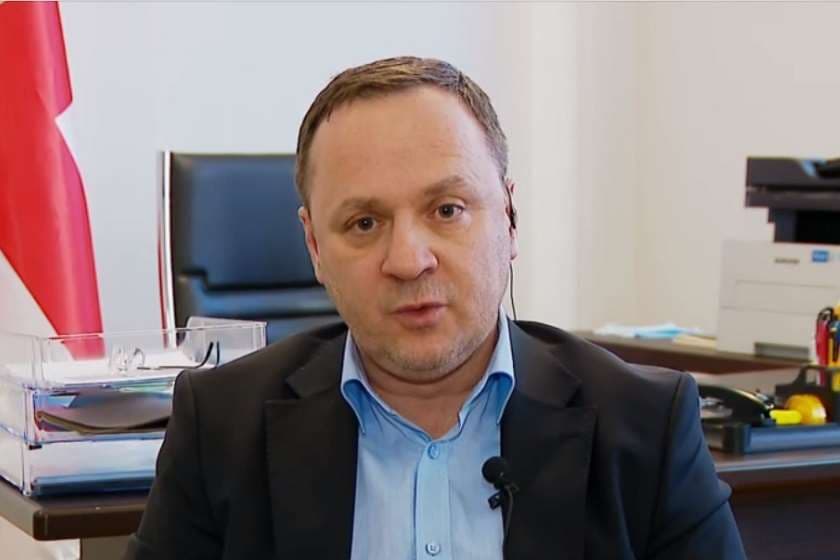 Frontnews image description